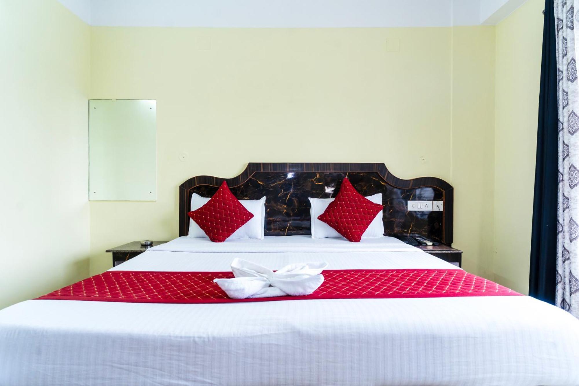 Hotel Niladrii Galaxy Siliguri Eksteriør bilde