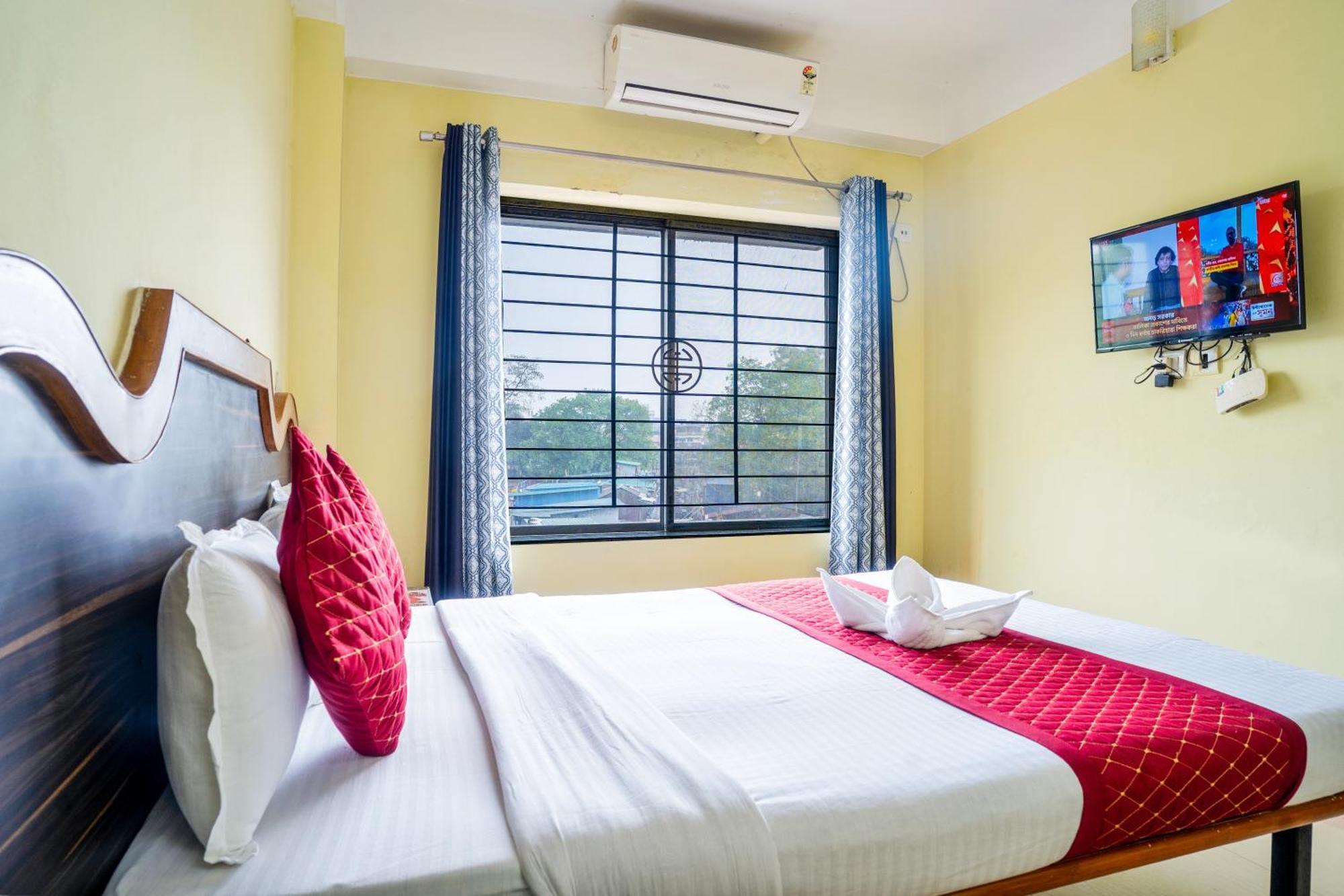 Hotel Niladrii Galaxy Siliguri Eksteriør bilde