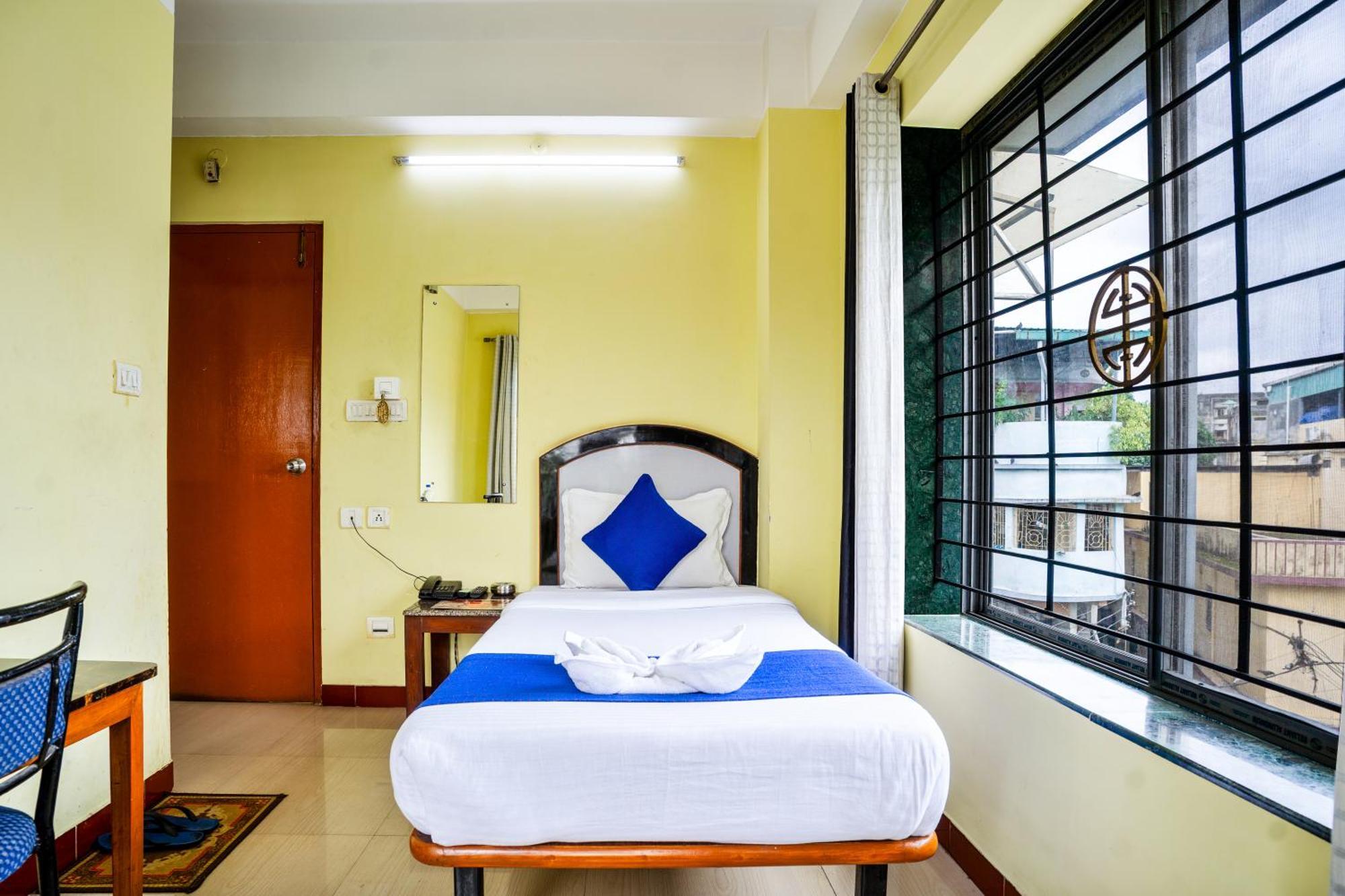 Hotel Niladrii Galaxy Siliguri Eksteriør bilde
